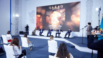 Фотография к новости: Назарбаев туралы фильмді 19 ай түсірдік – режиссер