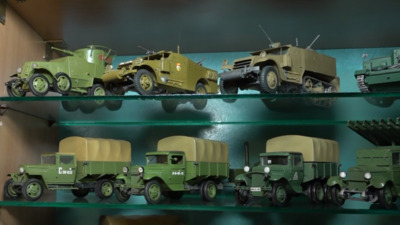 Павлодар тұрғыны әскери техниканың жүздеген моделін құрастырған
