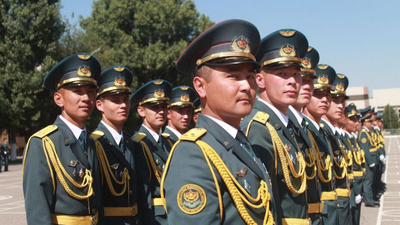Дәндібаев әскери білім беретін оқу орындары туралы айтты