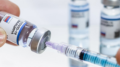 ДДСҰ COVID-19-ға қарсы вакцинаның үшінші дозасын салдырмауға кеңес береді