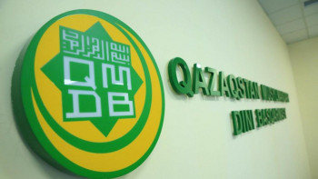 Фотография к новости: ҚМДБ төрағасы Әбсаттар қажы Дербісәлінің отбасына көңіл айтты