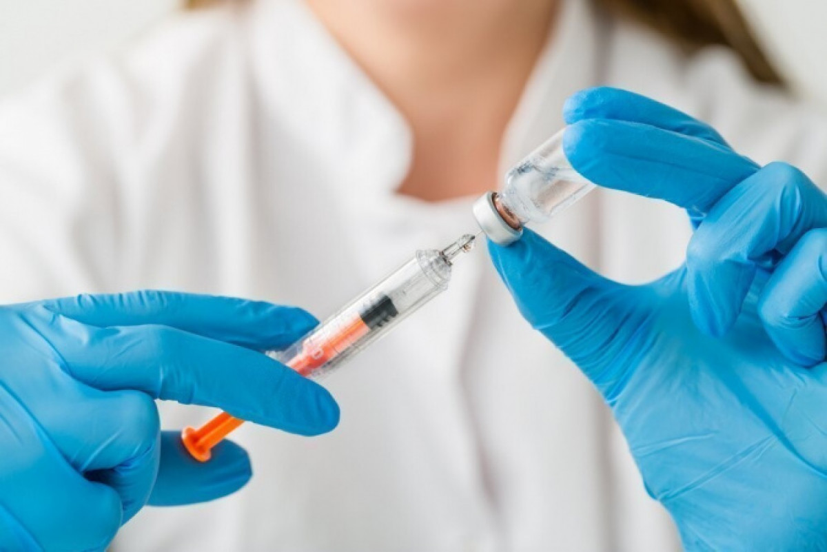 Вакцинадан кейін КВИ-ге қарсы иммунитет екі жыл сақталады – инфекционист