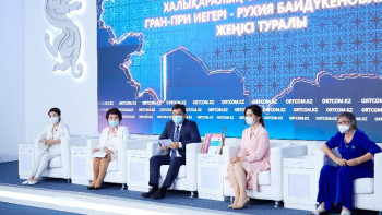 Фотография к новости: Вице-министр Рухияның ұстаздарына алғыс айтты