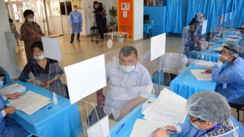 Фотография к новости: Атырауда сайлаушылардың 50 пайызы дауыс беріп үлгерді