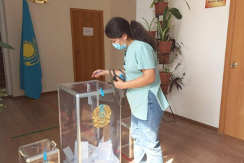 Фотография к новости: Қарағанды облысында сайлау белсенді өтіп жатыр – сайлау комиссиясы