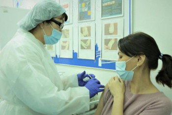 Фотография к новости: Жамбыл облысында мұғалімдердің 98 пайызы вакцина алған – Жамалов