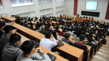 Фотография к новости: Енді грантта оқыған түлектер жекеменшік ұйымдарда да жұмыс істей алады – Аймағамбетов