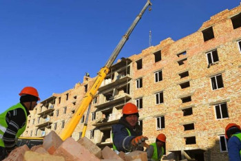 Фотография к новости: ШҚО-да игерілмеген құрылыс қаражаты әлеуметтік нысандарға бағытталады