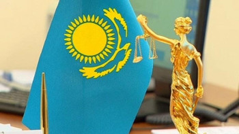 Фотография к новости: Шетелдік  заңгер Қазақстанның құқықтық саясат тұжырымдамасына қатысты пікір білдірді