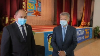 Фотография к новости: Даниал Ахметов жұмыс сапарымен Таврия ауылына барды