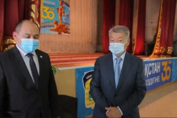 Фотография к новости: Даниал Ахметов жұмыс сапарымен Таврия ауылына барды