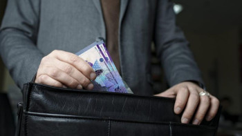 Фотография к новости: Бекайдаров сөгіс алған мемлекеттік қызметкерлерді атады