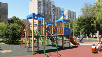 Фотография к новости: Алматының Әуезов ауданында 557 аула жөнделді