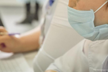 Фотография к новости: Алматыда КВИ-мен күреске жұмылдырылған дәрігерлерге қанша үстемеақы төленгені айтылды