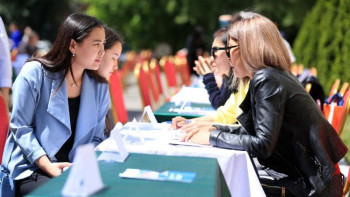 Фотография к новости: «Шекарасыз жұмыс». Азаматтар ЕАЭО нарығындағы бос жұмыс орындарын таба алады