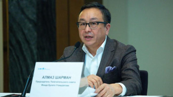 Фотография к новости: Дәрігер антиваксерлерге емес, ғылыми деректерге сенуге шақырды