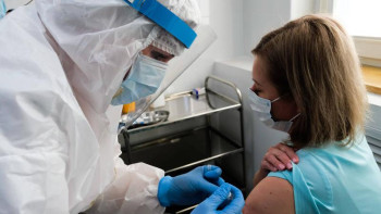 Фотография к новости: Жамбыл облысында тұрғындардың жартысынан көбі екпе алған – Қалиев