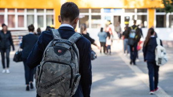 Фотография к новости: Аймағамбетов мектептер қашаннан бастап 12 жылдық оқытуға көшетінін айтты