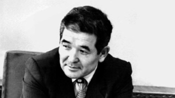 Фотография к новости: Өзбекәлі Жәнібеков мәдениет үшін жаралған – депутат