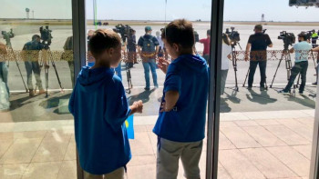 Фотография к новости: Әкемізді мақтан тұтамыз: Түркиядан келген қазақстандық құтқарушылардың отбасы сезімдерімен бөлісті