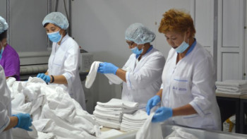 Фотография к новости: Пойызда берілетін төсек жабдықтарын кім жуып жүр?