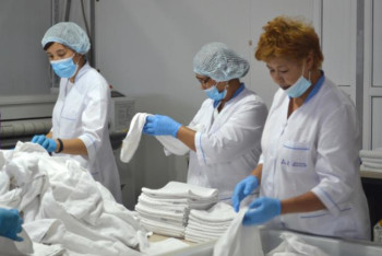 Фотография к новости: Пойызда берілетін төсек жабдықтарын кім жуып жүр?