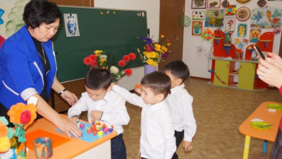 Нәпсіқұмарлық қисықтары бар сәнді әйелдер - порно онлайн смотреть Жетілген поляк порно онлайн