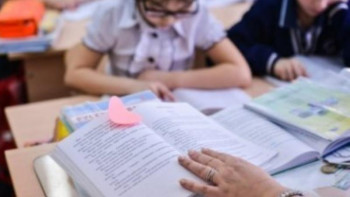 Фотография к новости: 2022 жылы мұғалімдердің айлығы тағы 25%-ға өседі