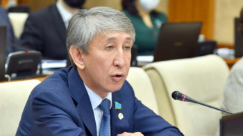 Фотография к новости: Мәжілісте 2022-2024 жылдарға арналған республикалық бюжетке қанша қаражат бөлінетіні айтылды