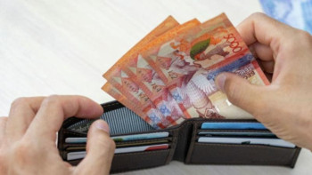 Фотография к новости: Университет ұстаздарының жалақысы қанша?