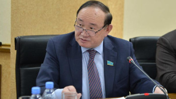 Фотография к новости: Депутат: Топырақ сапасын сақтау бойынша мемлекеттік саясатты қалыптастыру қажет