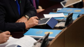 Фотография к новости: Сенатор Отырар қаласын дамыту туралы мәселе көтерді