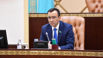 Фотография к новости: Мәулен Әшімбаев: Биылғы Жолдау – қоғамдағы реформаларға берілген нақты жауап