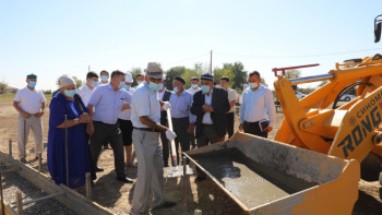 Фотография к новости: Арыста инвестор 150 орындық мектептің құрылысын бастады