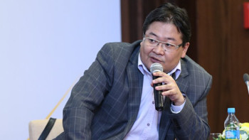 Фотография к новости: Айдос Сарым: «Бэби-бум» мемлекетке жаңа міндеттер жүктеді