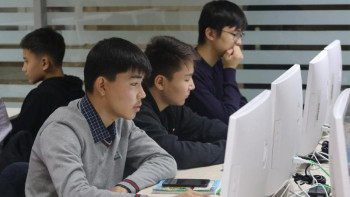 Фотография к новости: Моңғолияда виза алуды күтіп жүрген шетелдік студенттер қашықтан оқи алады – БҒМ