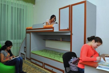 Фотография к новости: Депутат Үкіметтен студенттердің жатақхана мәселесін шешуді сұрады