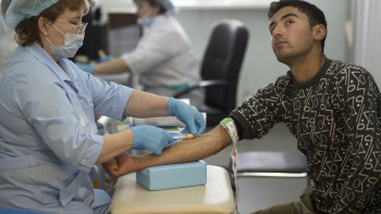 Фотография к новости: Еңбек мигранттарын емханаға тіркеу тәртібі қалай өзгерді?