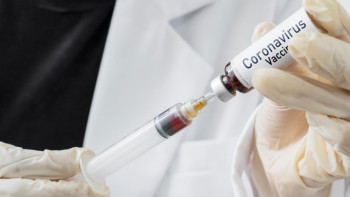 Фотография к новости: Дәрігер коронавирустың неліктен бірде өршіп, бірде төмендейтінін түсіндірді