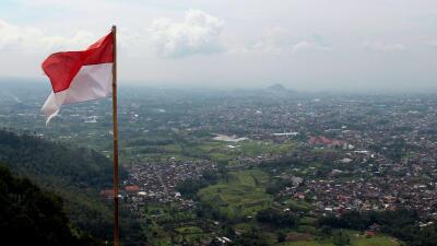 Индонезияда коронавирусқа қатысты шектеулер ұзартылды