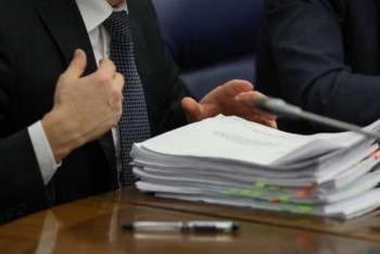 Фотография к новости: Мәжілісте балалардың жағдайын жақсартуға арналған заң қаралды