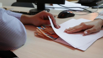 Фотография к новости: Қожахметов жұмыс орындары сатылатын салаларды атады