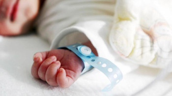 Фотография к новости: Коронавирус нәрестеге ана сүті арқылы берілмейді