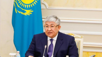 Фотография к новости: «100 жаңа оқулық» «Болашақ» бағдарламасының жалғасы іспеттес – Көшербаев