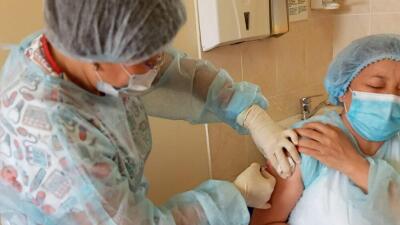 Батыс Қазақстанда 200 мыңнан астам адам КВИ-ге қарсы вакцина салдырды