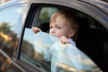 Фотография к новости: Балаларды көліктің алдыңғы орындығында тасымалдаудың  5 мыңнан астам жағдайы тіркелді
