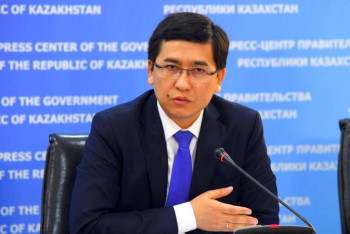 Фотография к новости: Мектеп тапсырыла ма, жоқ па?: Аймағамбетов Қосшыдағы білім ордасына қатысты тапсырма берді