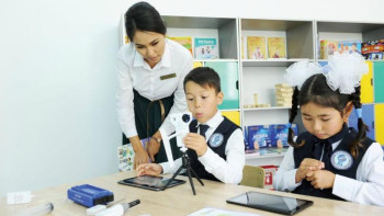 Фотография к новости: Бізге өз жұмысын сүйетін және жан-жақты қорғалған мұғалімдер қажет – Аймағамбетов