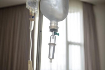 Фотография к новости: Дәрігерлер көпірде жол апатынан аман қалған қыздың жағдайы туралы айтты