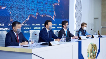 Фотография к новости: Министр медицина қызметкерлерінің төлемдері туралы айтты